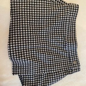 Abercrombie kids skort black checkered